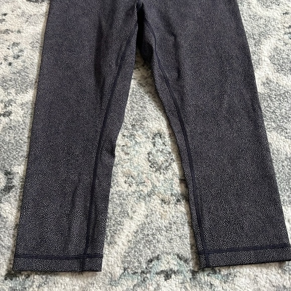 Lululemon Wunder Under Crop 21” - Picture 3 of 10
